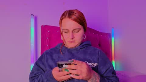 EVY online show from December 2025 12:29:01 AM