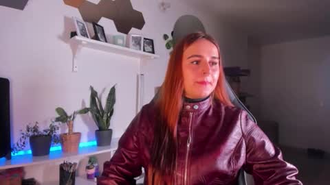 EVY online show from February 2026 04:27:01 AM