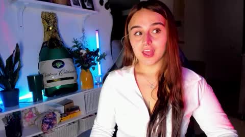 EVY online show from March 2026 02:38:01 AM