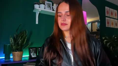 EVY online show from April 2026 02:20:01 AM