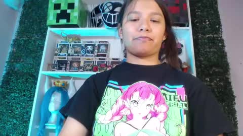 Snapshot of evybubbles_ chatting on May 2026 06:03:02 PM Im Evy online show from May 2026 06:03:02 PM