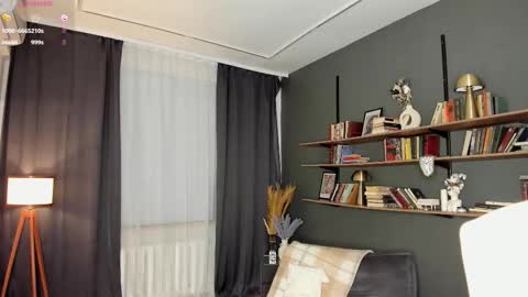 Snapshot of excellent_vibe chatting on March 2026 07:09:01 PM Ann online show from March 2026 07:09:01 PM