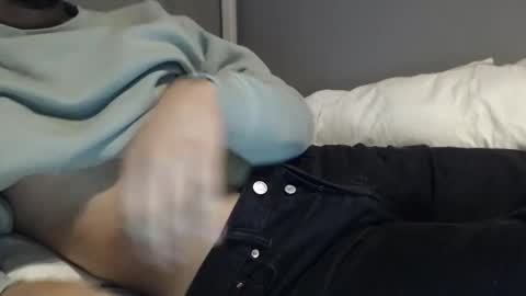 excited222 online show from October 2025 04:57:01 AM