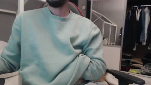 excited222 online show from October 2025 08:18:02 AM