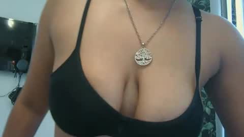 Snapshot of exclusivecourtney chatting on March 2026 06:03:01 AM courtney online show from March 2026 06:03:01 AM