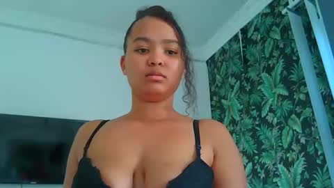 Snapshot of exclusivecourtney chatting on March 2026 05:24:01 AM courtney online show from March 2026 05:24:01 AM