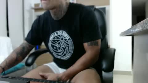 Snapshot of exotic_dude chatting on February 2025 06:59:02 AM camilo online show from February 2025 06:59:02 AM