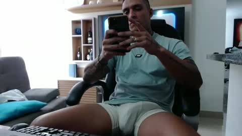 Snapshot of exotic_dude chatting on September 2025 03:39:01 PM camilo online show from September 2025 03:39:01 PM