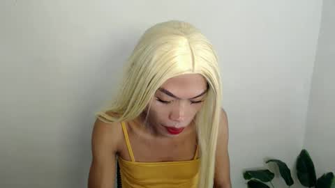 exoticdol30 online show from April 2026 02:15:01 PM