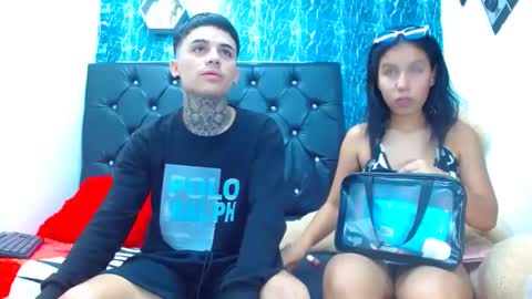 exotichot_couple online show from January 2025 01:41:01 AM