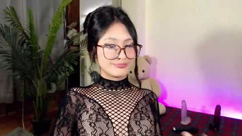 Candy  online show from January 2025 05:51:02 PM