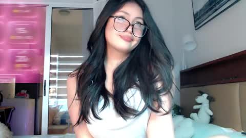 Snapshot of expensive_candyx chatting on May 2026 09:06:01 AM Candy online show from May 2026 09:06:01 AM