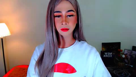 expensive_elise online show from March 2026 04:58:01 PM