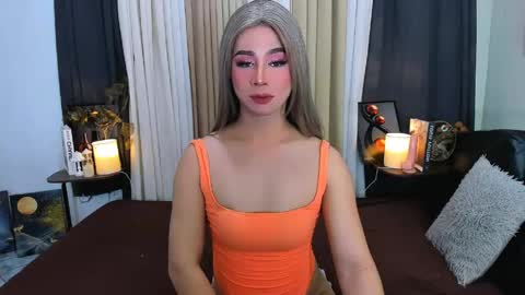 expensive_elise online show from May 2026 05:29:01 PM