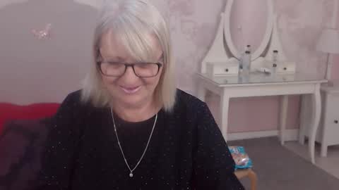 Alana online show from May 2026 10:25:02 PM