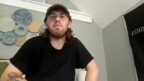 Snapshot of explosive_andyy chatting on October 2025 06:19:02 PM Explosivee andyy online show from October 2025 06:19:02 PM