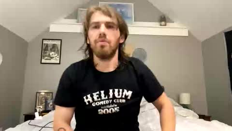 Snapshot of explosive_andyy chatting on October 2025 10:43:02 PM Explosivee andyy online show from October 2025 10:43:02 PM