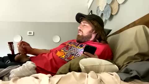 Snapshot of explosive_andyy chatting on November 2025 08:03:01 PM Explosivee andyy online show from November 2025 08:03:01 PM