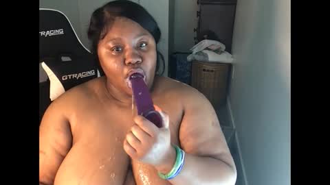 Snapshot of explosivekitty69 chatting on September 2025 08:25:01 PM Miss Kitty online show from September 2025 08:25:01 PM