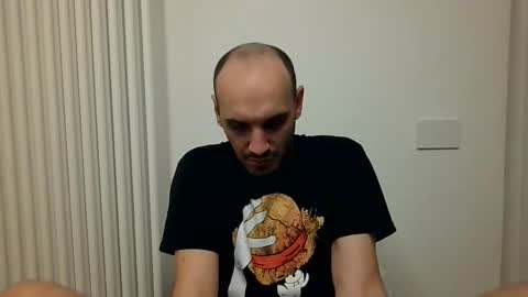 Snapshot of extr0 chatting on December 2025 10:37:02 PM Extro online show from December 2025 10:37:02 PM