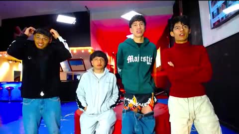 Snapshot of extrangers chatting on October 2025 12:27:01 PM extrangers online show from October 2025 12:27:01 PM