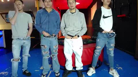 Snapshot of extrangers chatting on November 2025 01:10:02 PM extrangers online show from November 2025 01:10:02 PM