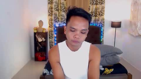 Snapshot of extraservice69menx chatting on September 2025 04:20:02 PM JOHNDAVE online show from September 2025 04:20:02 PM