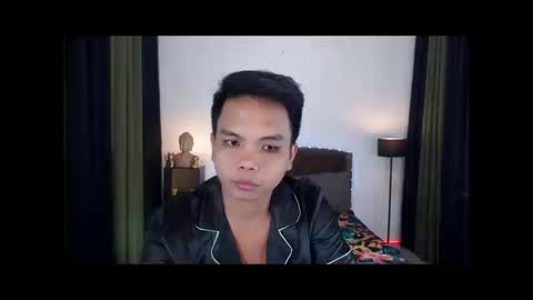 Snapshot of extraservice69menx chatting on October 2025 09:18:02 AM JOHNDAVE online show from October 2025 09:18:02 AM