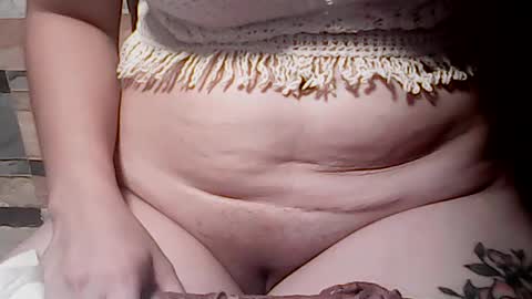 Snapshot of extremelydmilkyboobs chatting on July 2026 11:39:02 AM extremelydmilkyboobs online show from July 2026 11:39:02 AM