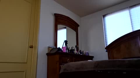 Kim20 online show from January 2025 08:36:02 PM