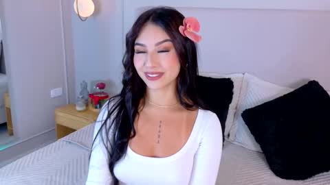 eymicooper online show from October 2025 07:25:02 PM