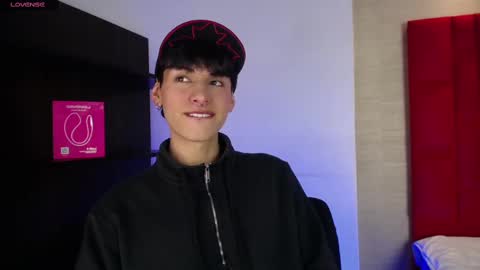 Juan online show from October 2025 04:53:02 AM