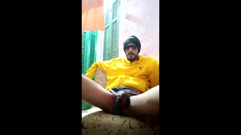 Snapshot of ezz_3zoo1 chatting on April 2026 01:34:02 AM weza online show from April 2026 01:34:02 AM