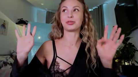  if you dont have fansly account yet use this link to registration    online show from November 2025 11:27:02 AM