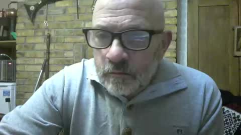 Snapshot of f1zzeek chatting on February 2026 11:11:02 PM f1zzeek online show from February 2026 11:11:02 PM