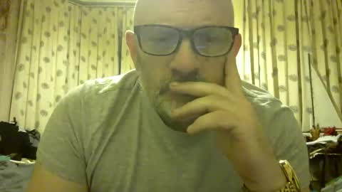 Snapshot of f1zzeek chatting on March 2026 11:10:01 PM f1zzeek online show from March 2026 11:10:01 PM