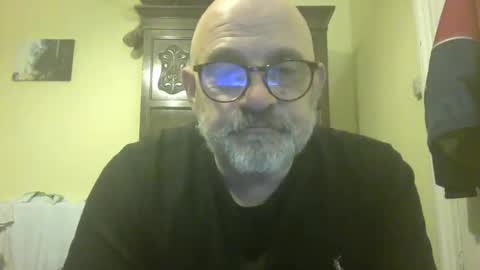 Snapshot of f1zzeek chatting on April 2026 11:06:01 PM f1zzeek online show from April 2026 11:06:01 PM