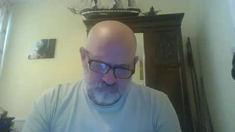 Snapshot of f1zzeek chatting on April 2026 02:33:01 PM f1zzeek online show from April 2026 02:33:01 PM