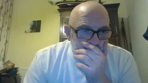 Snapshot of f1zzeek chatting on April 2026 11:55:02 PM f1zzeek online show from April 2026 11:55:02 PM