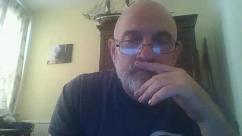 Snapshot of f1zzeek chatting on May 2026 09:26:02 AM f1zzeek online show from May 2026 09:26:02 AM