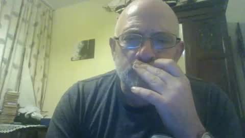 Snapshot of f1zzeek chatting on May 2026 11:55:01 PM f1zzeek online show from May 2026 11:55:01 PM