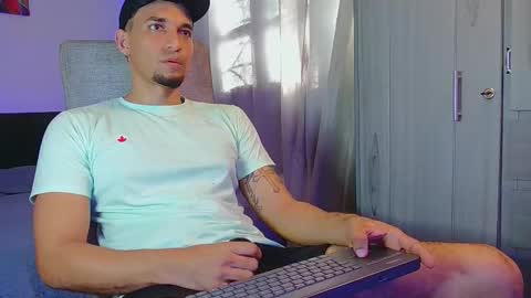 fabi online show from November 2025 08:18:01 PM