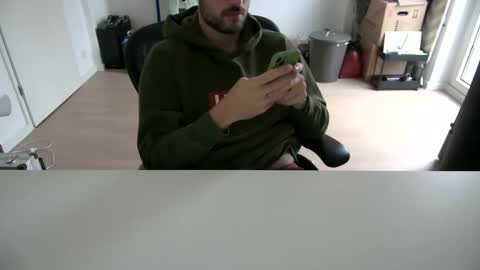 Snapshot of fabian_196 chatting on October 2025 03:03:02 PM Call me bitch online show from October 2025 03:03:02 PM