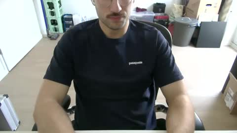 Snapshot of fabian_196 chatting on November 2025 09:52:01 AM Call me bitch online show from November 2025 09:52:01 AM