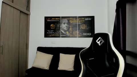Snapshot of fabian_arango chatting on May 2026 10:40:02 PM Fabian arango online show from May 2026 10:40:02 PM
