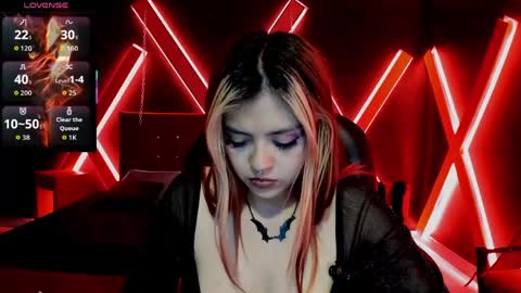 Snapshot of fabzy_fab chatting on April 2026 12:07:02 PM fabzy online show from April 2026 12:07:02 PM