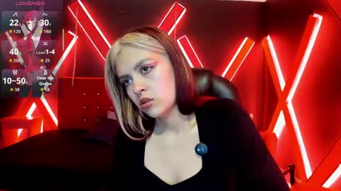 Snapshot of fabzy_fab chatting on May 2026 12:11:01 PM fabzy online show from May 2026 12:11:01 PM