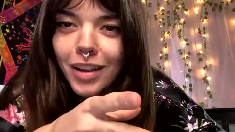 Faerie 3 online show from September 2025 06:24:02 PM