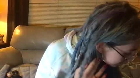 Snapshot of faexoxoxo chatting on February 2025 11:42:02 AM Fae online show from February 2025 11:42:02 AM