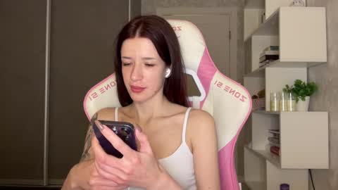 Bloom  online show from February 2026 07:06:02 PM